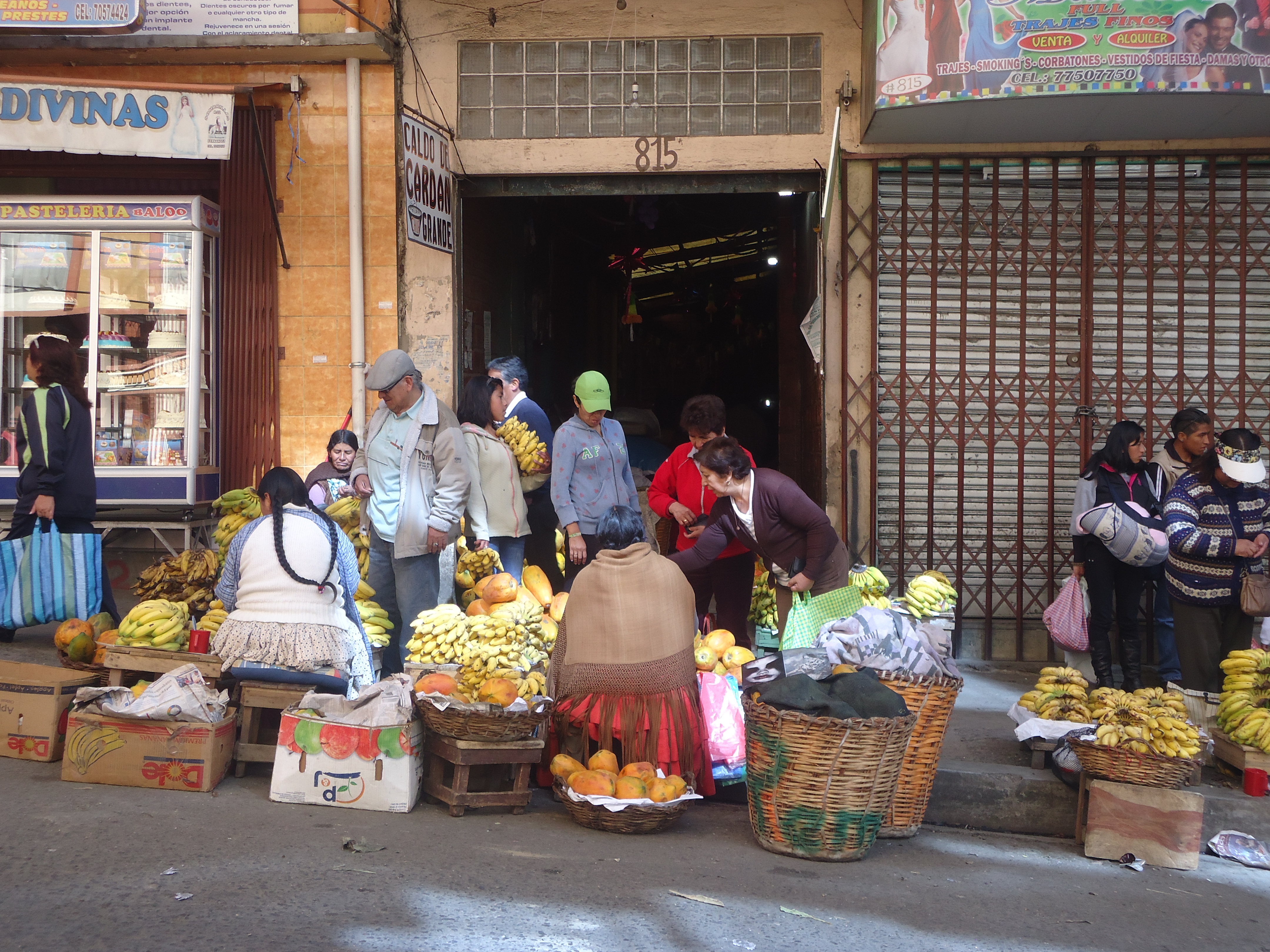 Calle Max Paredes